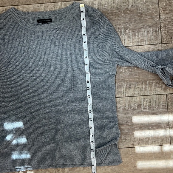 American Eagle Outfitters Gray Long Sleeve Sweater Sleeves that Tie Size M - Picture 12 of 13